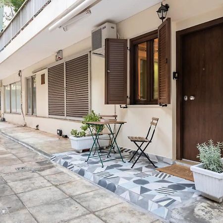 Cute Tiny Apartment In The Heart Of Flisvos Athen Exterior foto