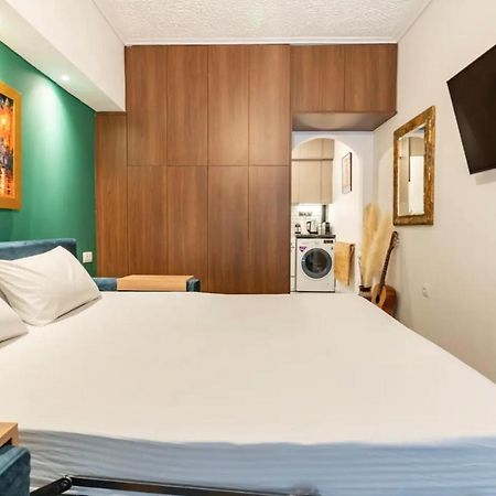 Cute Tiny Apartment In The Heart Of Flisvos Athen Exterior foto