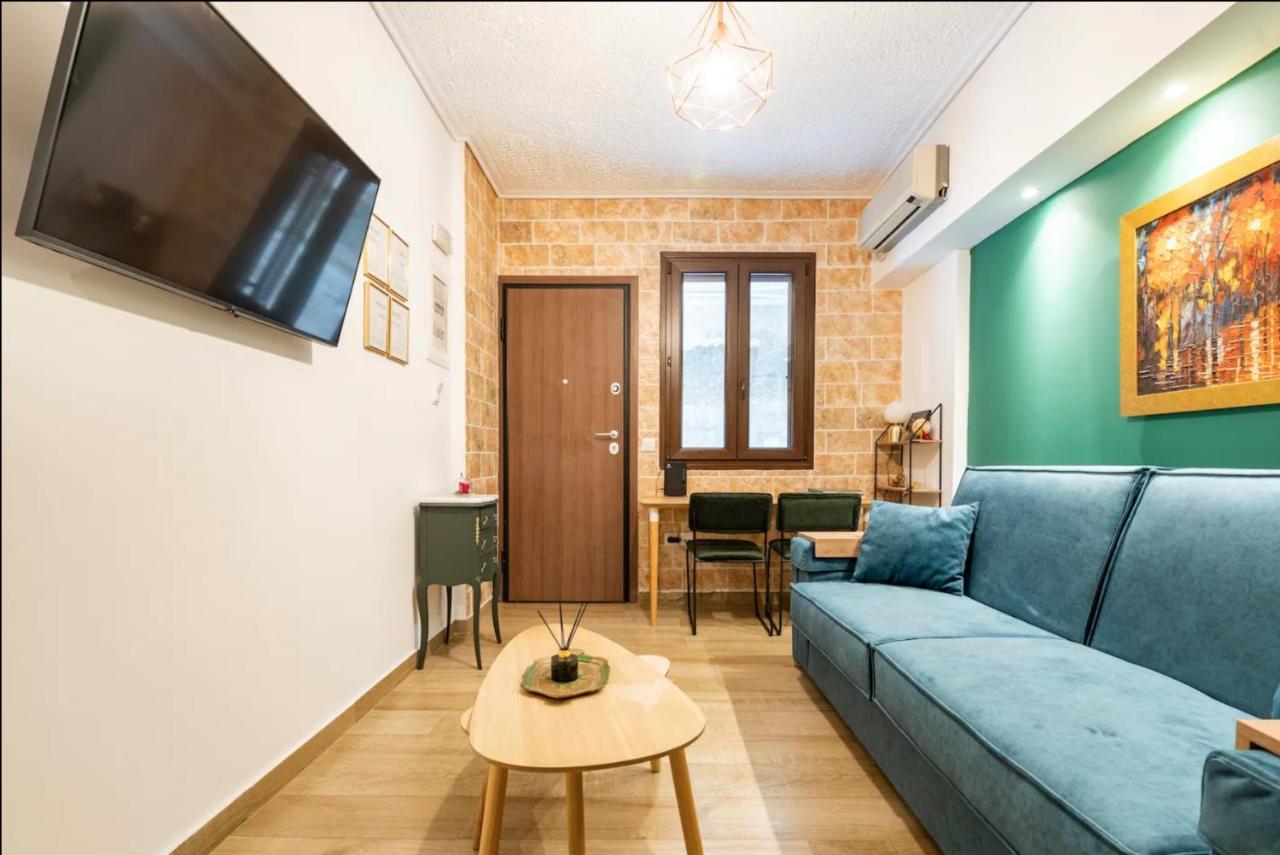 Cute Tiny Apartment In The Heart Of Flisvos Athen Exterior foto
